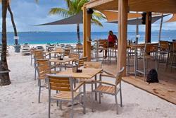 Eden Beach Hotel - Bonaire. Beach dining. 